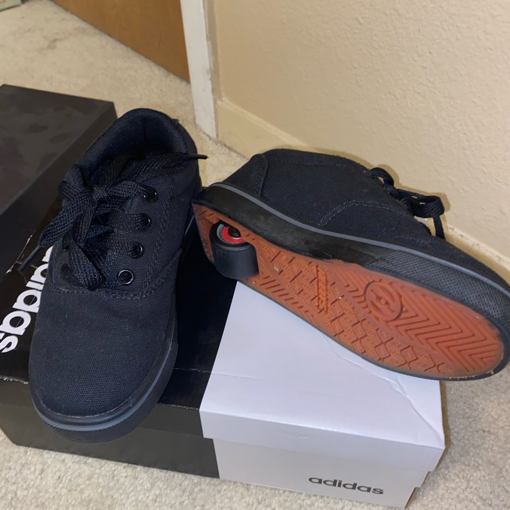 Boys Heelys size 13 black